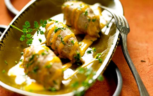 Quenelles de pieds-de-mouton, sauce à la mangue
