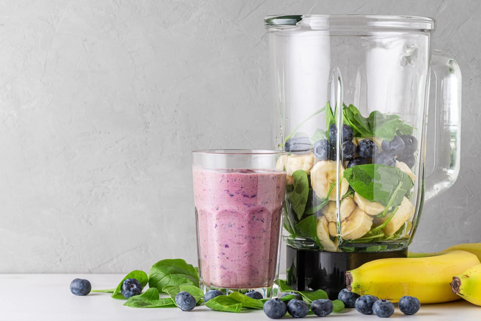 Recette smoothie aux myrtilles bananes et épinards