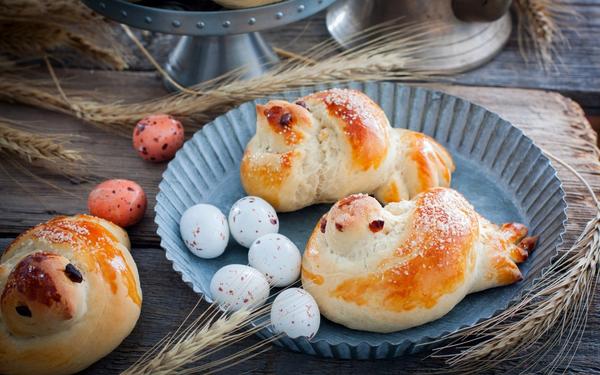 Petits pains alouette pour Pâques