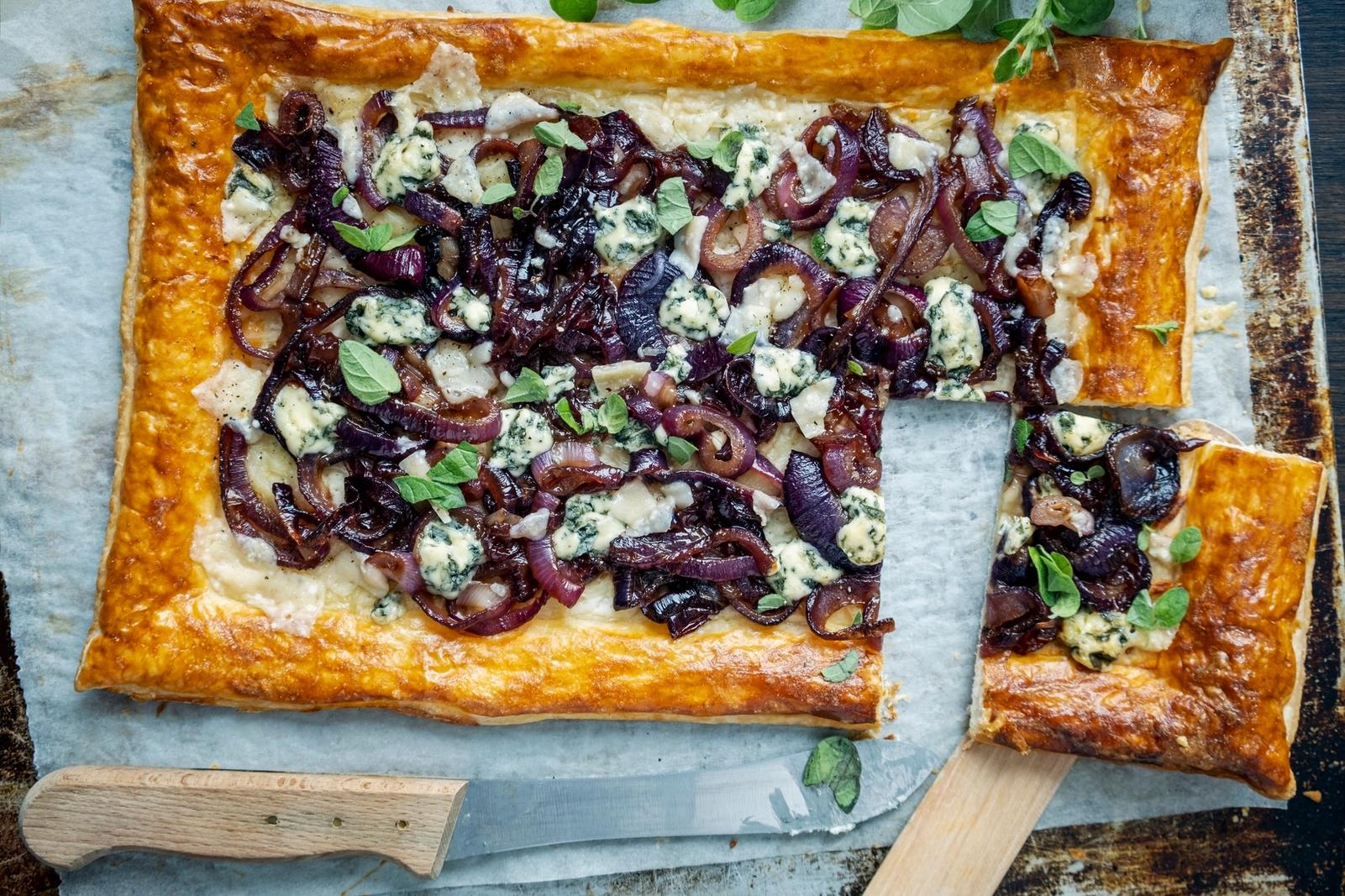 Tarte aux oignons rouges