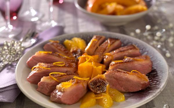 Magret de canard à l’orange, figues rôties et potimarron