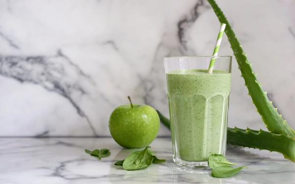 Jus vert détox aloe – épinard – pomme