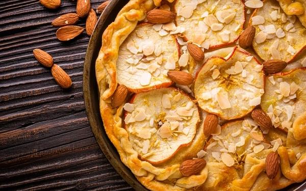 Galette croustillante aux pommes et amandes