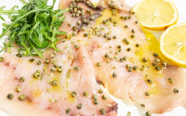 Carpaccio d'espadon blanc