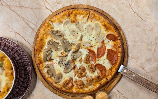 Pizza Quattro Stagioni authentique