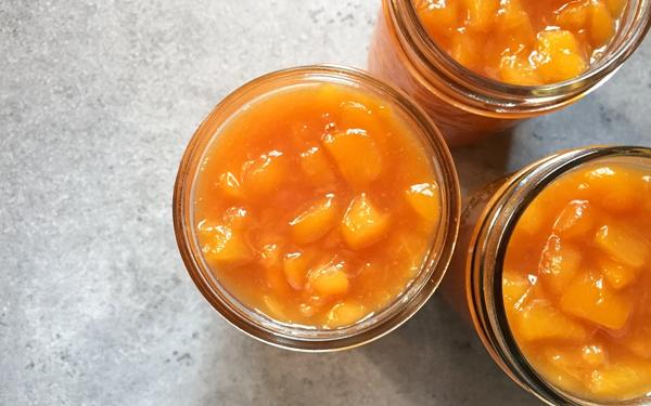Compote de pêches