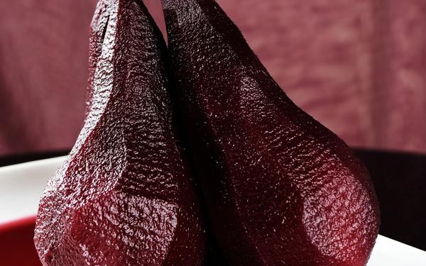 Poires au vin rouge