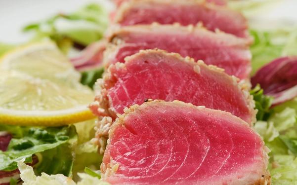 Recette de filets de thon en croute aux herbes