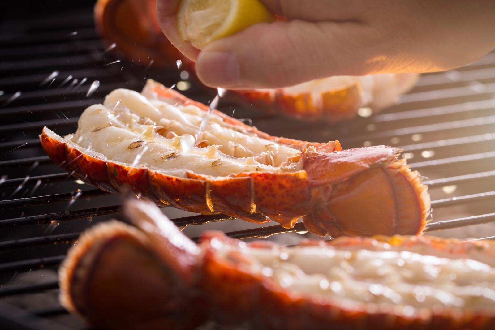 Queue de homard au barbecue