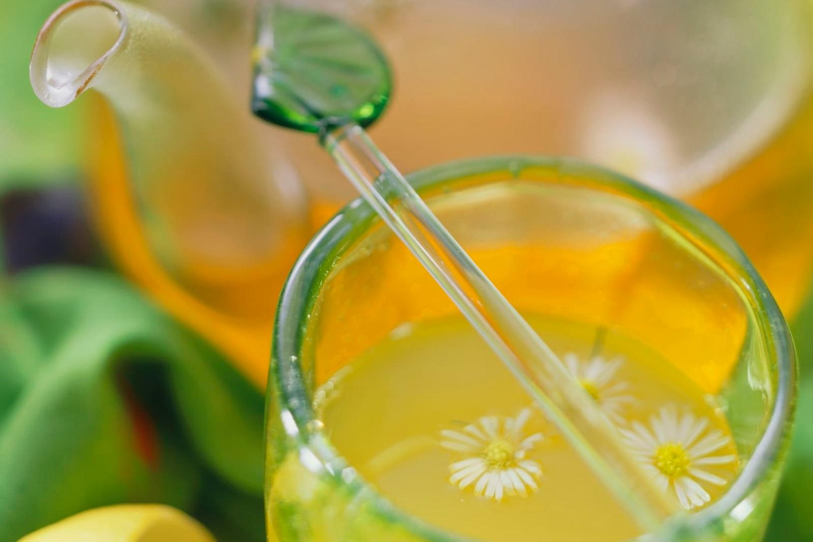 Punch aux agrumes et à la camomille