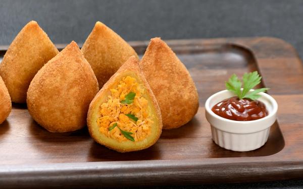 Coxinha : une collation brésilienne au poulet
