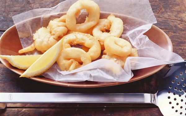Calamars frits en pâte à la bière