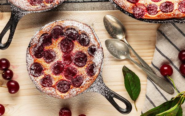 Clafoutis aux cerises moelleux et facile