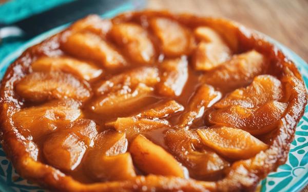 Tarte Tatin traditionnelle à la pâte brisée maison