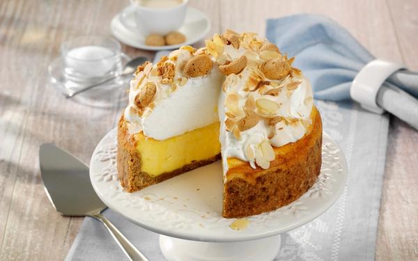 Cheesecake aux amarettis et meringue