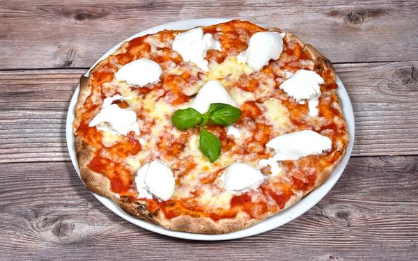Pizza Bufalina (mozzarella di bufala)