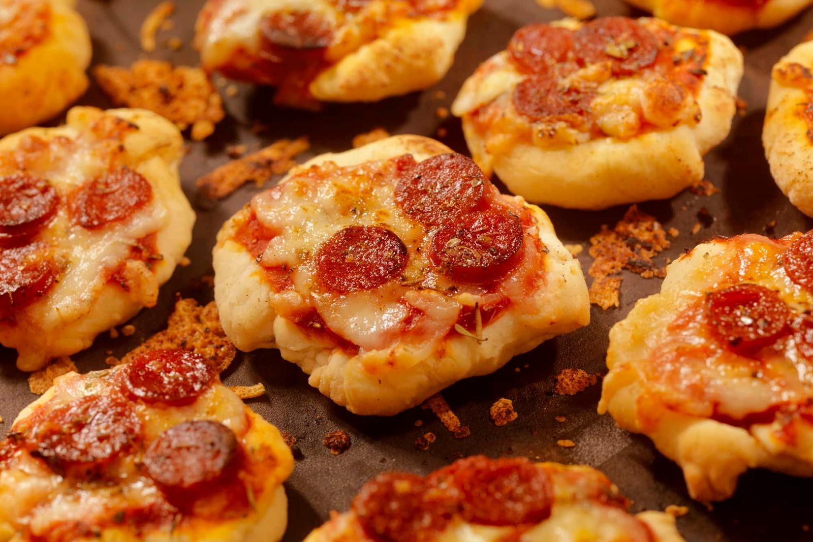 Mini pizzas au pepperoni