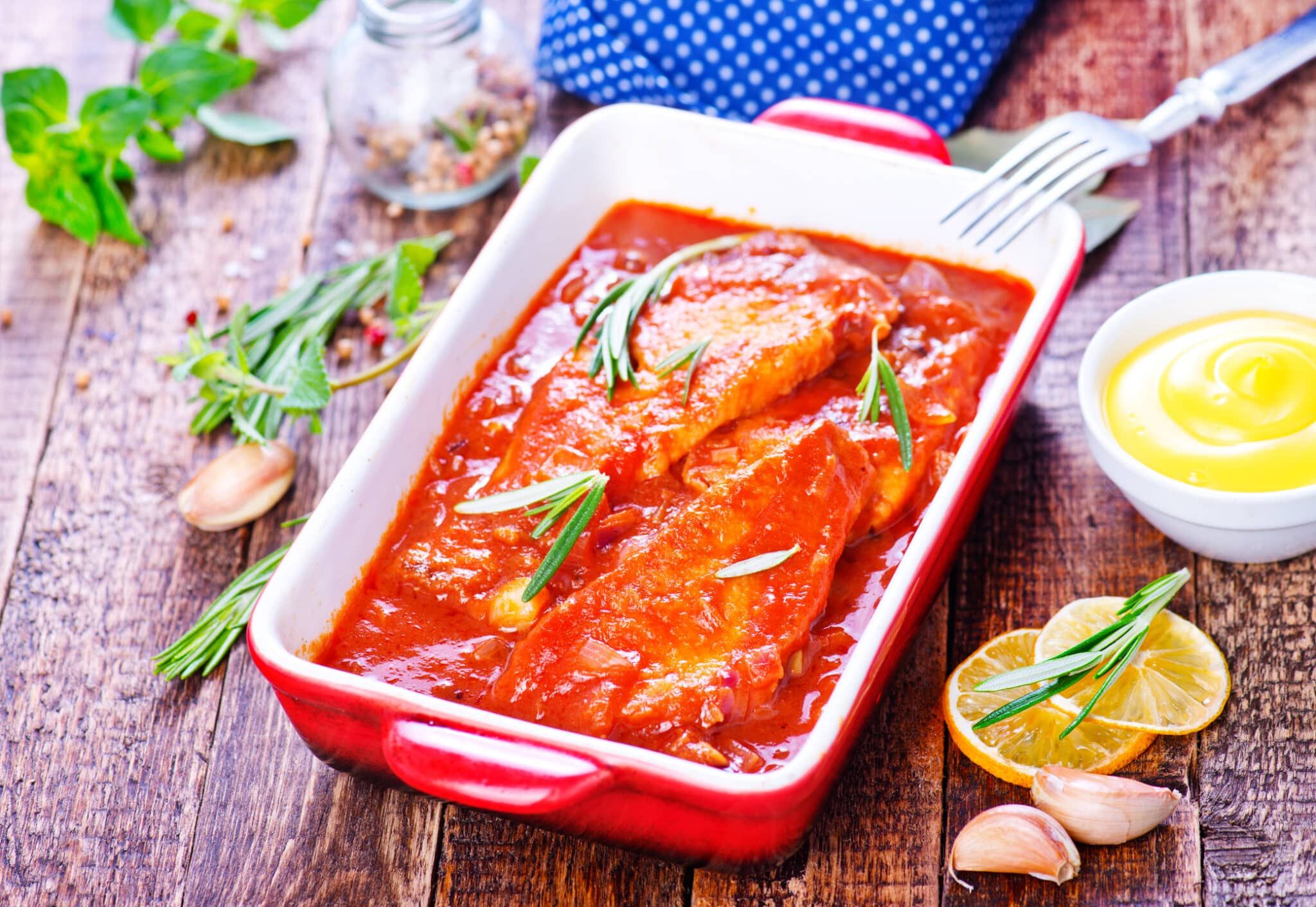 Recette filets de poisson gourmand sauce tomate et beurre de cacahuète