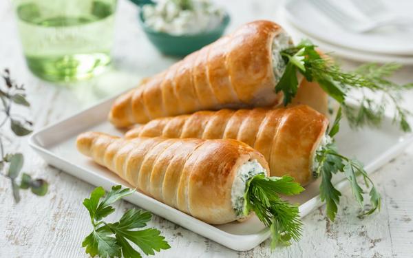 Carottes farcies au croissant de Pâques