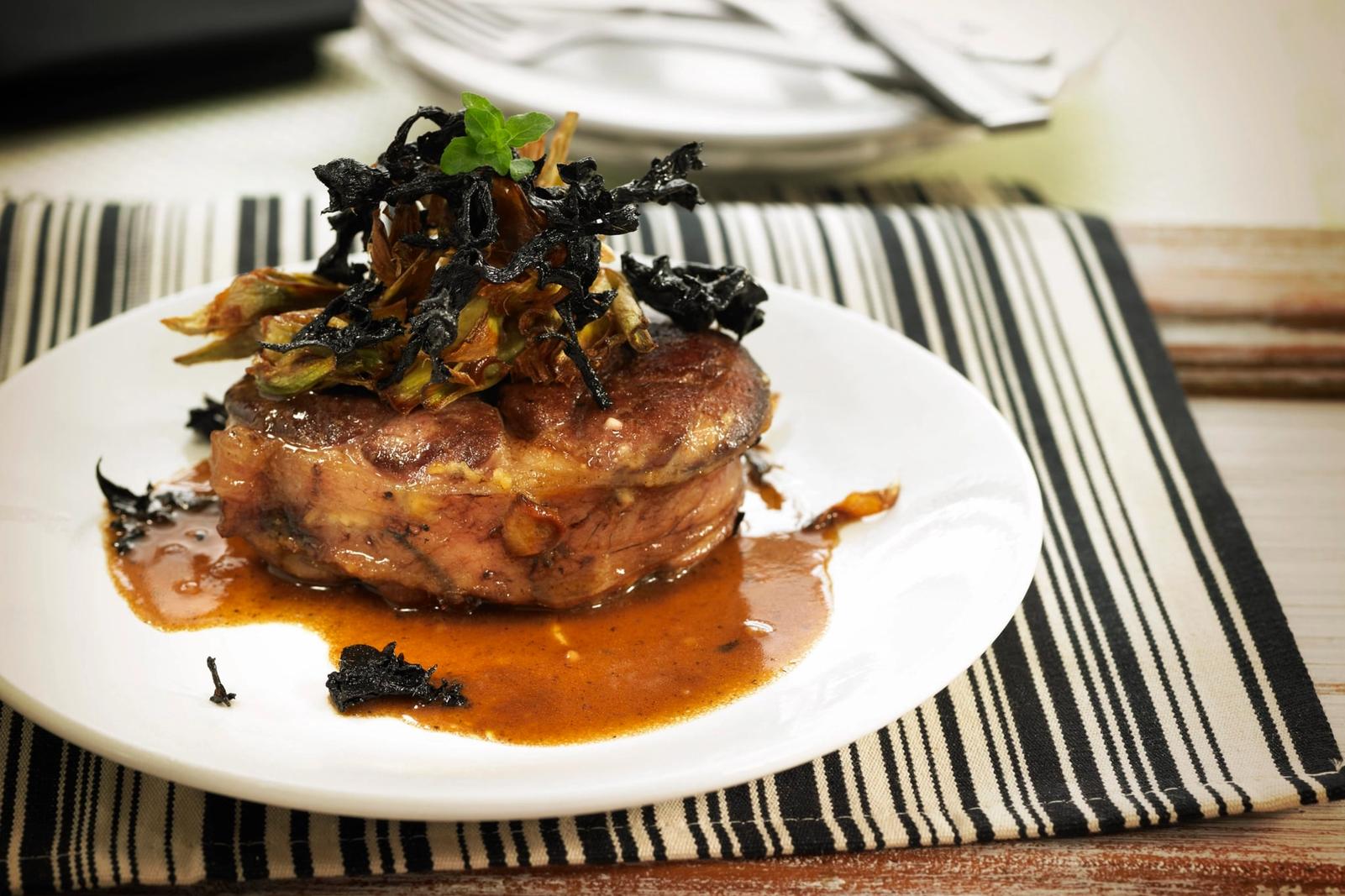 Osso-buco de veau aux artichauts et trompettes-de-la-mort