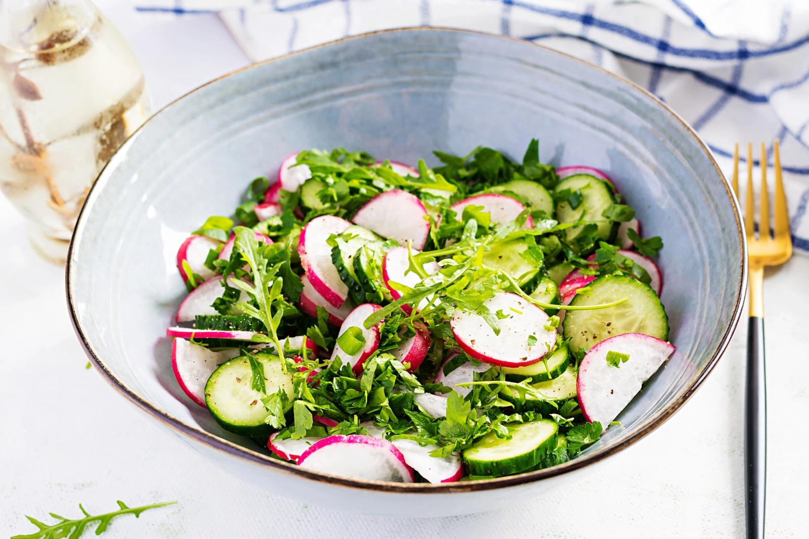 Recette salade végétarienne radis et concombre