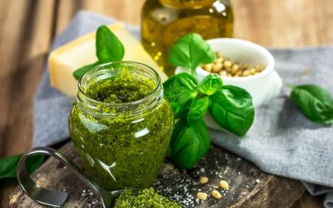 Recette traditionnelle sauce pesto à la génovèse