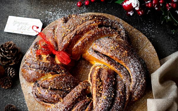 Kringle, couronne briochée chocolat-noisettes