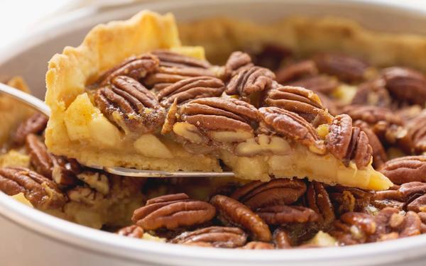 Tarte aux noix de pécan et aux pommes