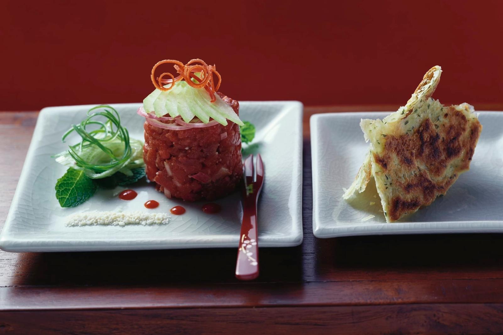 Tartare de bœuf asiatique avec chapati