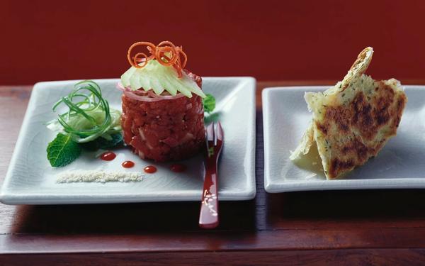 Tartare de bœuf asiatique avec chapati