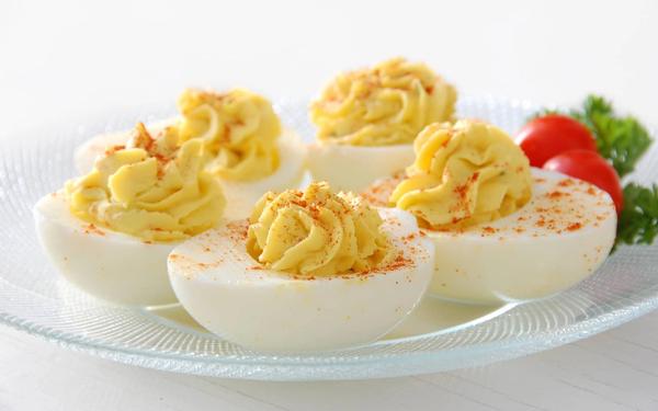 Œufs mimosa à la mayonnaise
