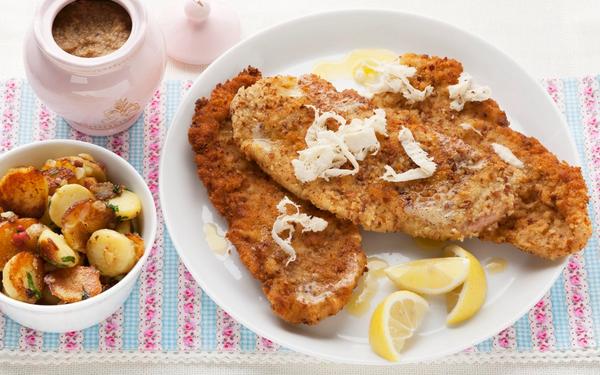 Escalope viennoise accompagnée de raifort