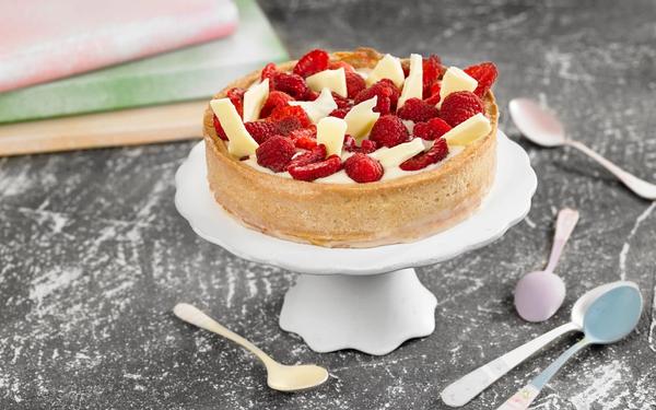 Tarte au chocolat blanc et framboises