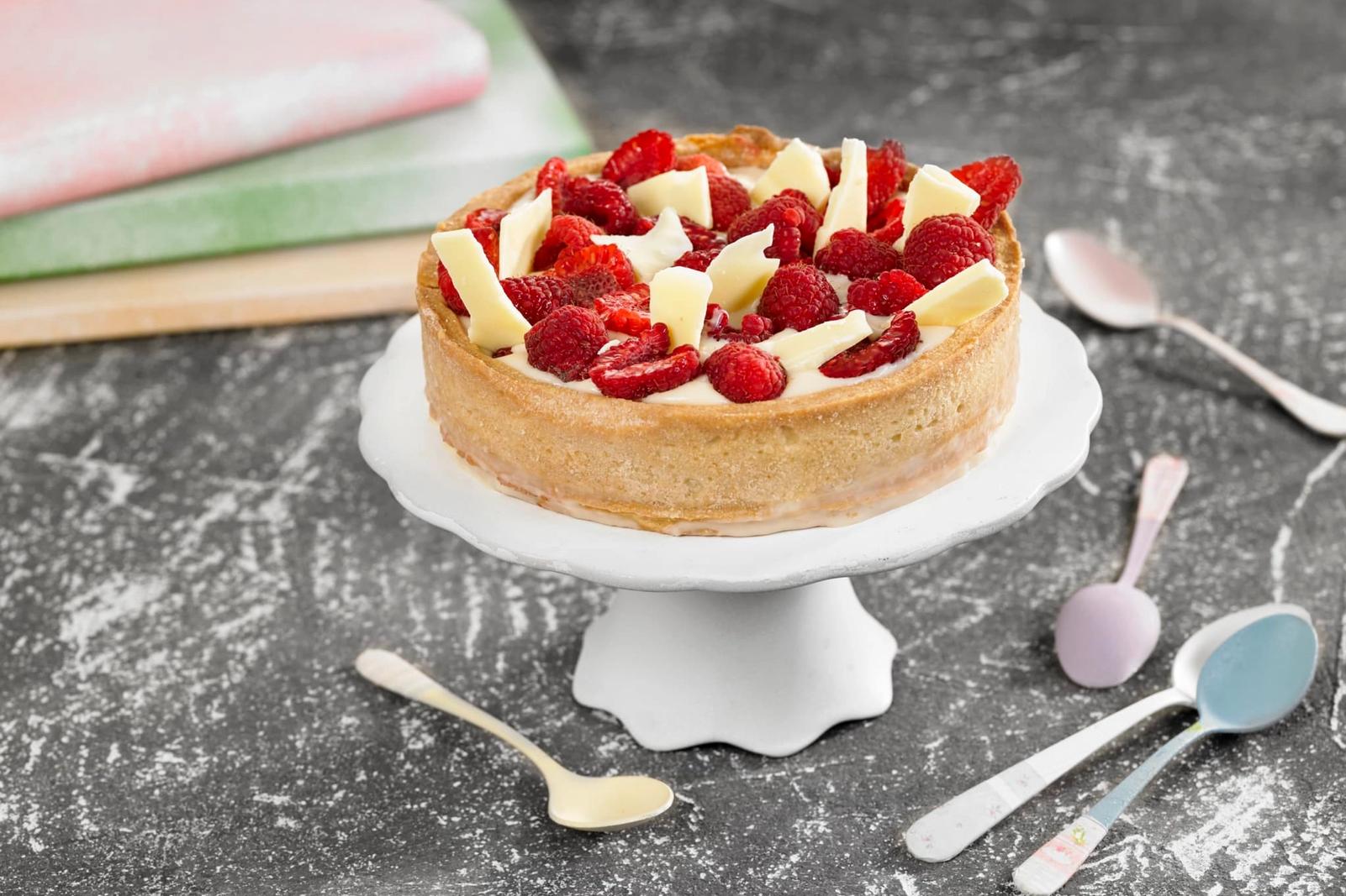 Tarte au chocolat blanc et framboises