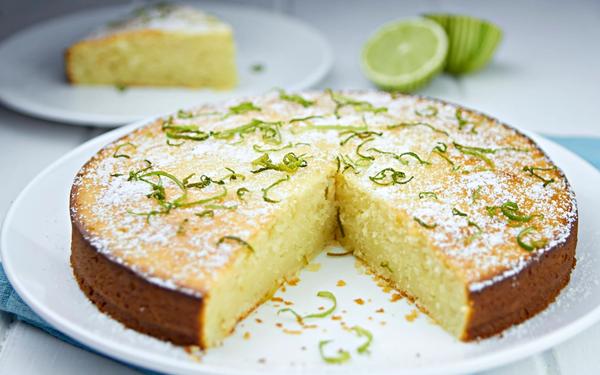 Tourteau au yaourt, citron vert et huile d’olive