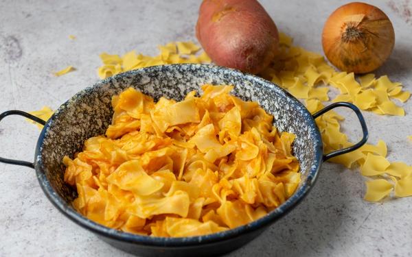 Nouilles à la pâte de pommes de terre (à la hongroise)