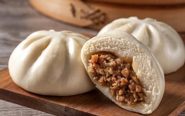 Baozi, pain de viande cuit à la vapeur