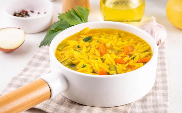 Soupe d’orzo aux légumes