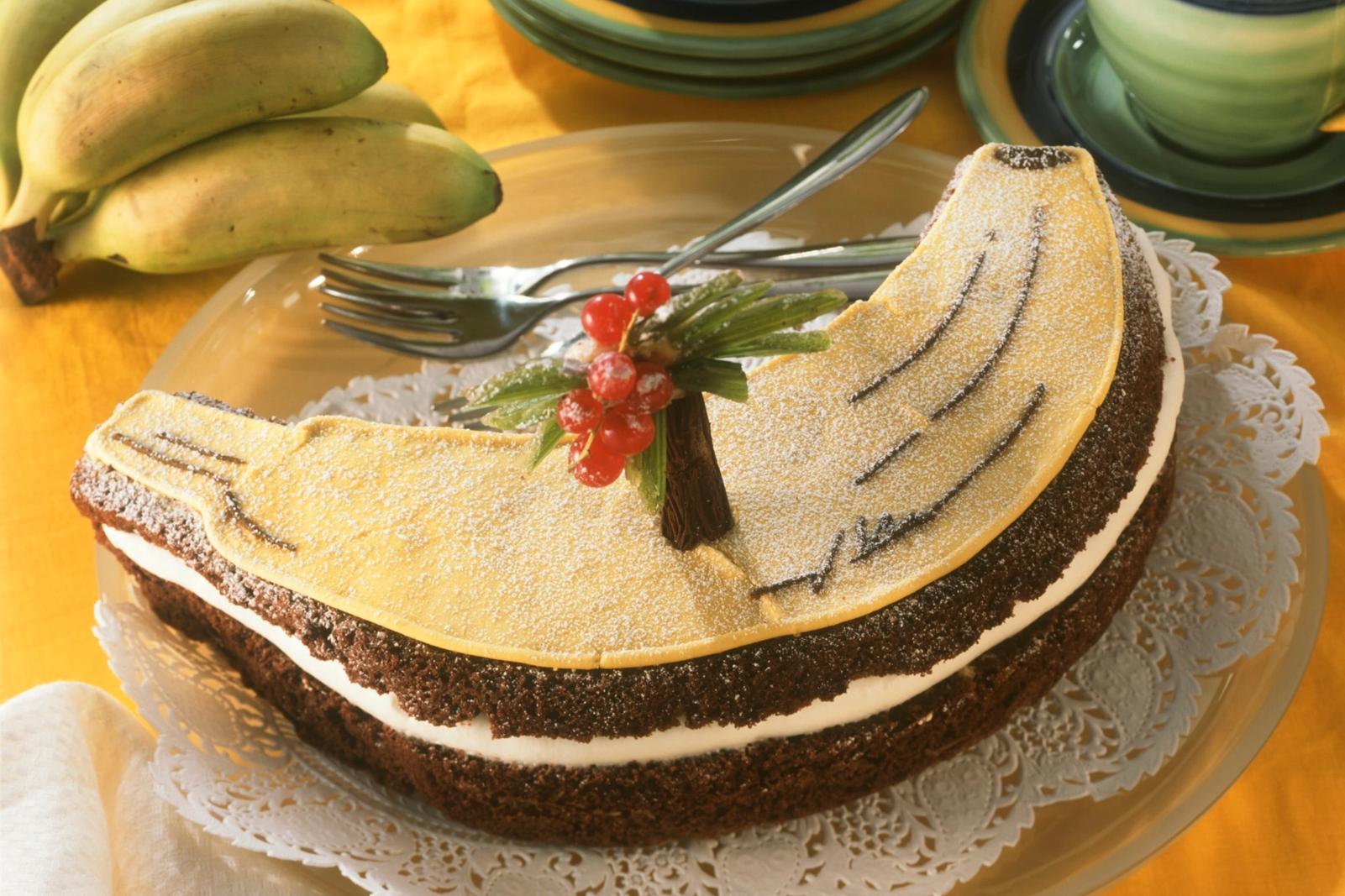Gâteau banane et chocolat en forme de banane