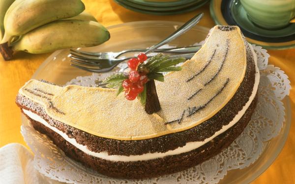 Gâteau banane et chocolat en forme de banane