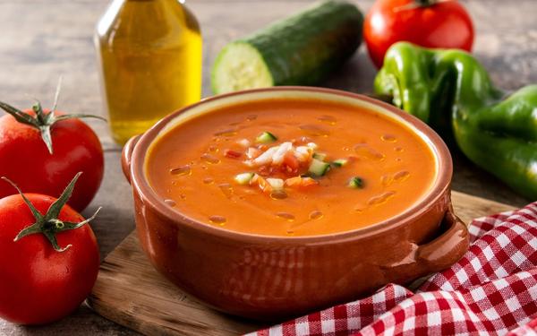 Recette traditionnelle du gaspacho andalou authentique