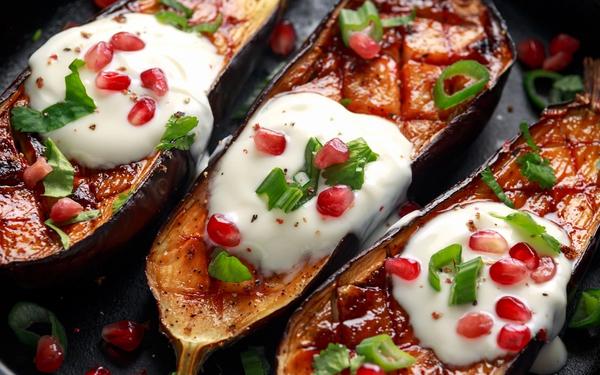 Aubergines grillées sauce yogourt