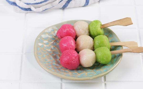 Brochettes de mochis (ou dango)