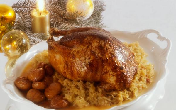 Faisan rôti sur choucroute au champagne et marrons