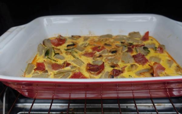Flan de cardes avec jambon cru et champignons