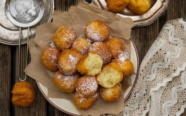 Beignets de ricotta sucrée frits