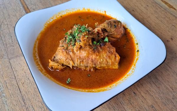 Kare Ayam Jawa, spécialité de poulet javanaise