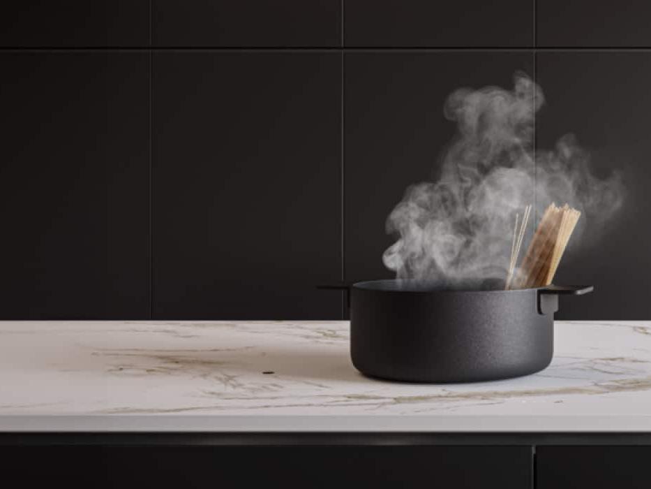Les plaques à induction invisibles – La révolution discrète des cuisines modernes en 2025