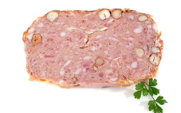 Terrine de lapin aux noisettes
