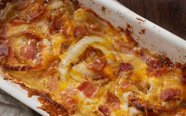 Casserole d’oignons et de bacon au four (Tennessee Onions)